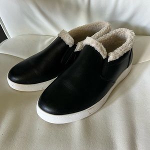 White Mountain Sherpa Lined Slide On Loafers Sneakers size 7